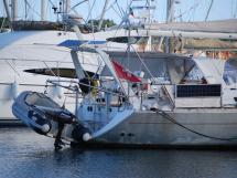 AYC Yachtbroker - Alliage 41 - Système de bossoirs basculants