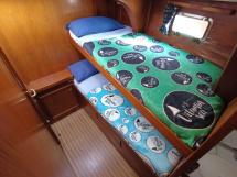 AYC Yachtbroker - DYNAMIQUE 62 Cabine Milieu Babord