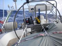 AYC Yachtbroker - Cigale 16 - Poste de barre en navigation