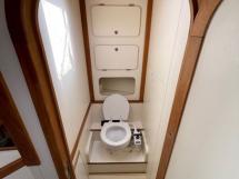 AYC Yachtbroker - Williwaws 43 - Toilettes avant