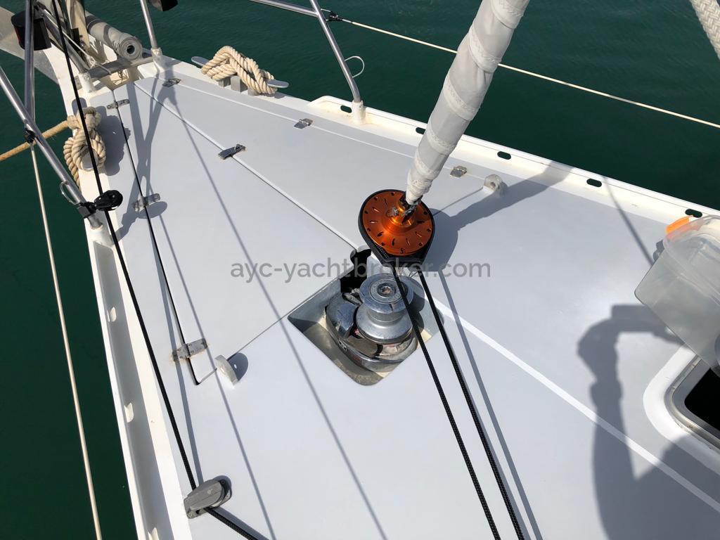 AYC Yachtbroker - Cigale 16 - Pont avant