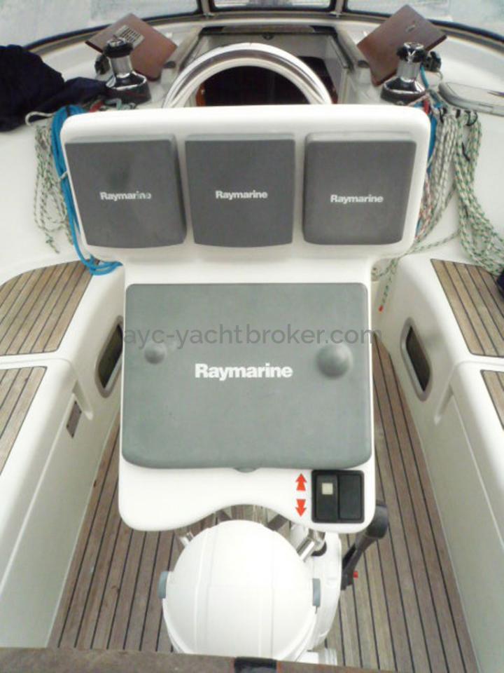 AYC - Oceanis 423 / Cockpit