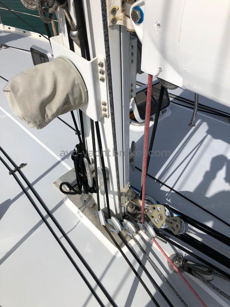 AYC Yachtbroker - Cigale 16 - Pied de mât