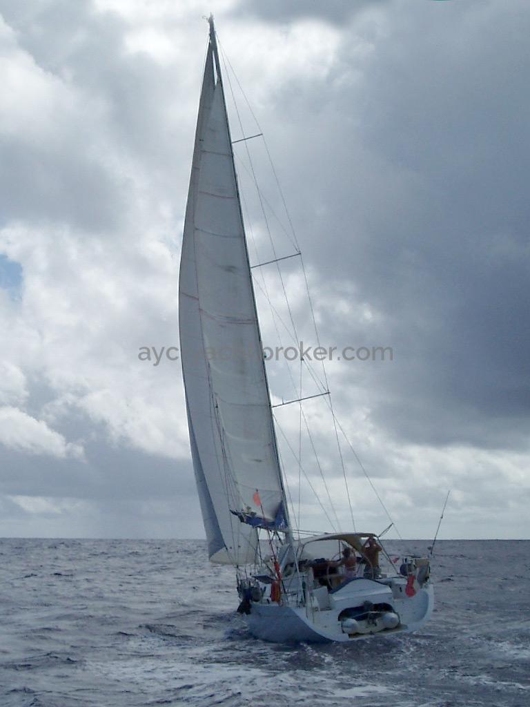 Universal Yachting 49.9 - Sous voiles