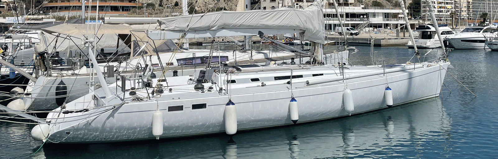 AYC Yachtbroker - Lévrier des Mers 16m